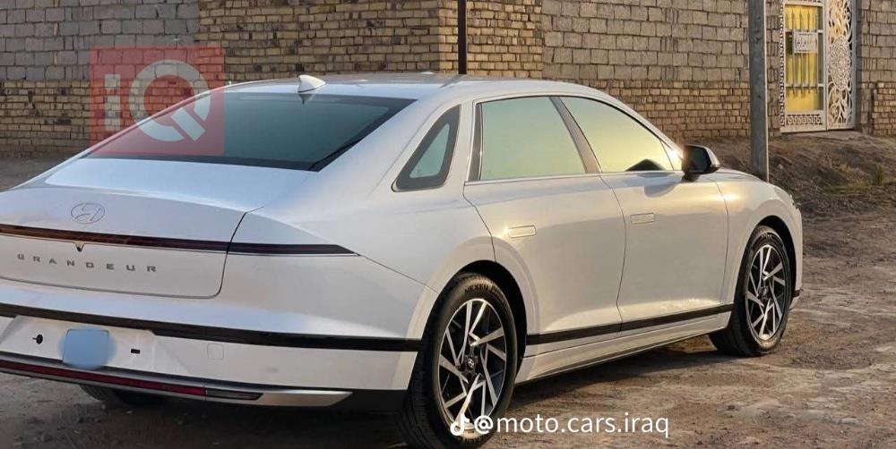 هيونداي أزيرا